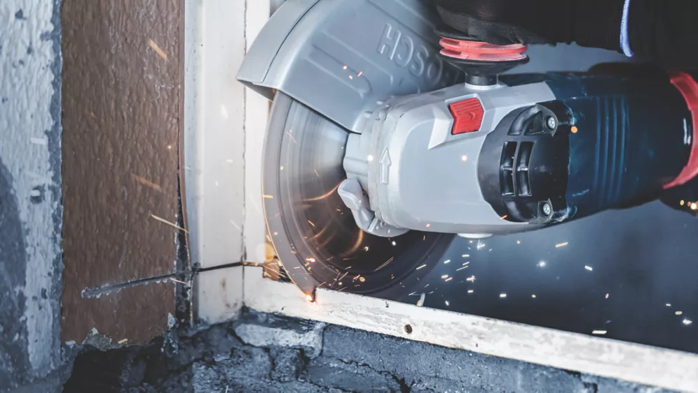 Bosch Expert Masonry Diamond Cutting Disc 230 X 22.33mm 3 Bosch Expert Masonry Diamond Cutting Disc 230 X 22.33mm - Image 3