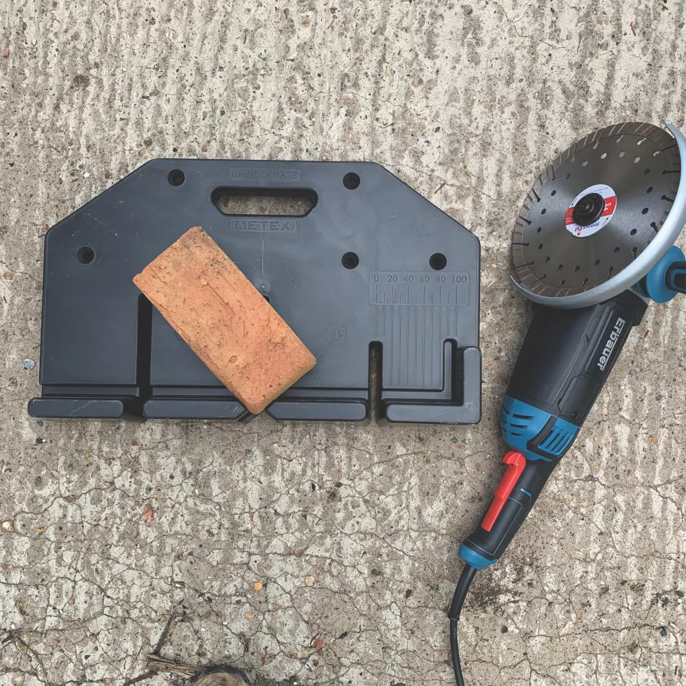 Metex Grindermate Cutting Jig For Brick & Block Paving 4 Metex Grindermate Cutting Jig For Brick & Block Paving - Image 4