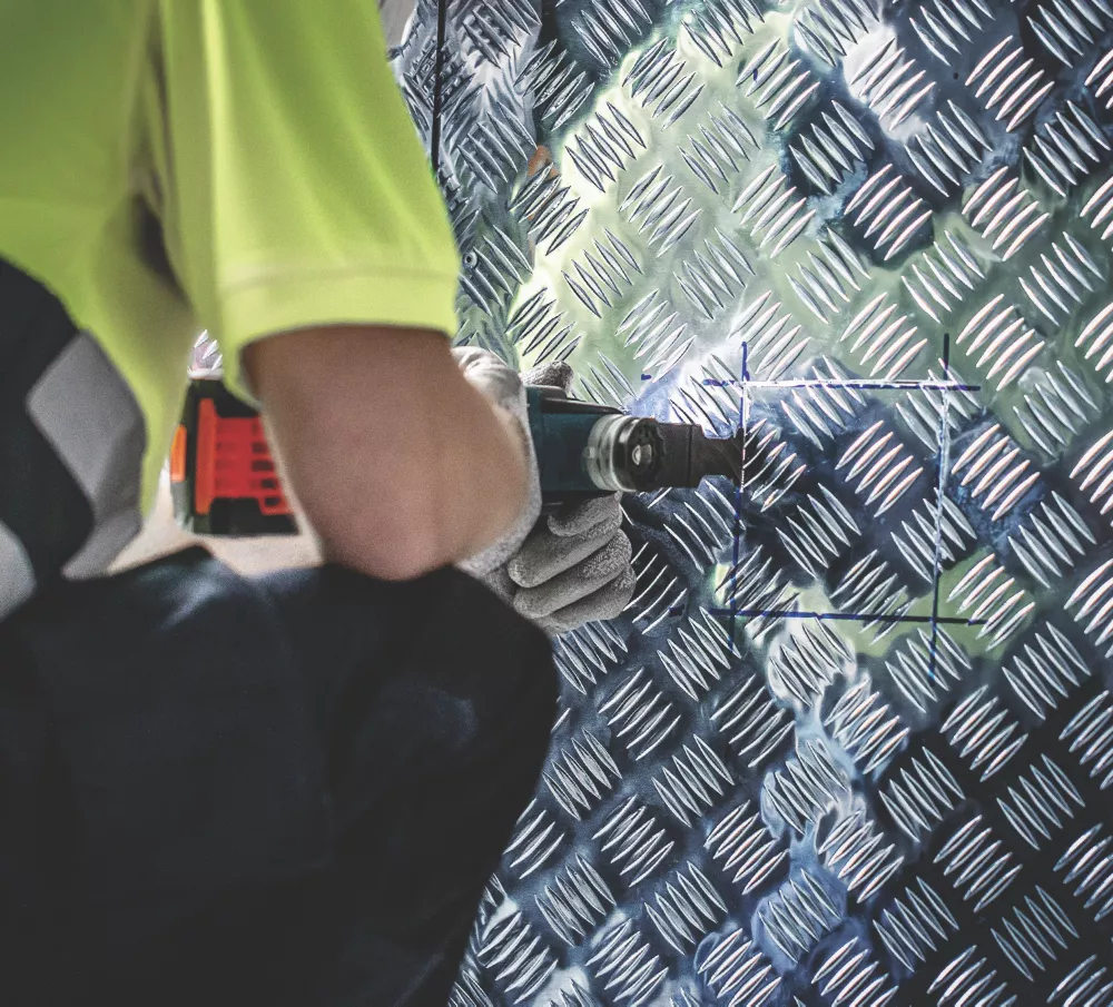 Bosch Expert MultiMax AIZ 32 APIT Multi-Material Plunge Cutting Blade 32mm 2 Bosch Expert MultiMax AIZ 32 APIT Multi-Material Plunge Cutting Blade 32mm - Image 2