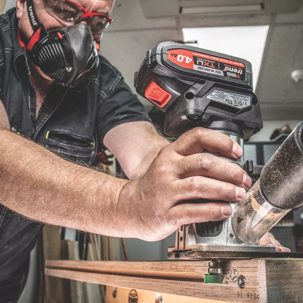 Trend C209X1/4TC 1/4" Shank Double-Flute Straight Bearing-Guided Intumescent Strip Cutter 24 X 10mm 5 Trend C209X1/4TC 1/4" Shank Double-Flute Straight Bearing-Guided Intumescent Strip Cutter 24 X 10mm - Image 5