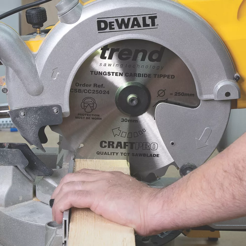 Trend CraftPo CSB/CC21660 Wood Crosscut Circular Saw Blade 216 X 30mm 60T 4 Trend CraftPo CSB/CC21660 Wood Crosscut Circular Saw Blade 216 X 30mm 60T - Image 4