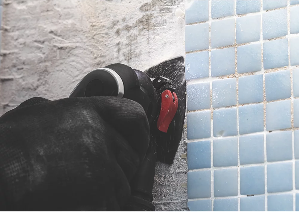 Bosch Expert MAVZ 116 RT2 20 Carbide RIFF-Grit Hardwood, Mortar, Glue, Fibre Plastics, GFK & CFK Sanding Plate 116mm 4 Bosch Expert MAVZ 116 RT2 20 Carbide RIFF-Grit Hardwood, Mortar, Glue, Fibre Plastics, GFK & CFK Sanding Plate 116mm - Image 4