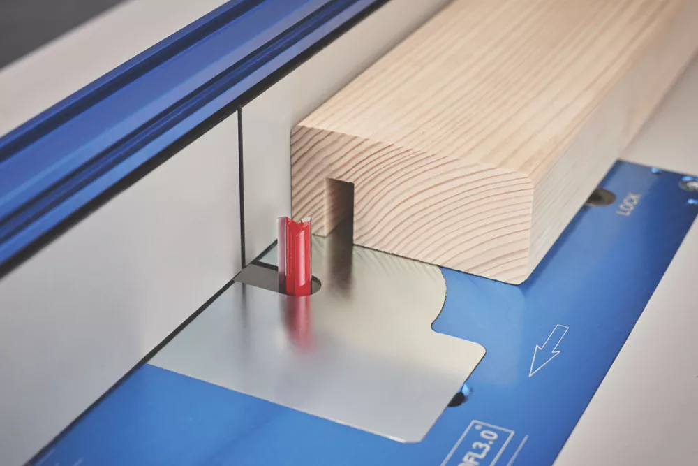 Freud 1/2" Shank Double-Flute Straight Router Cutter 12.7 X 38.1mm 2 Freud 1/2" Shank Double-Flute Straight Router Cutter 12.7 X 38.1mm - Image 2