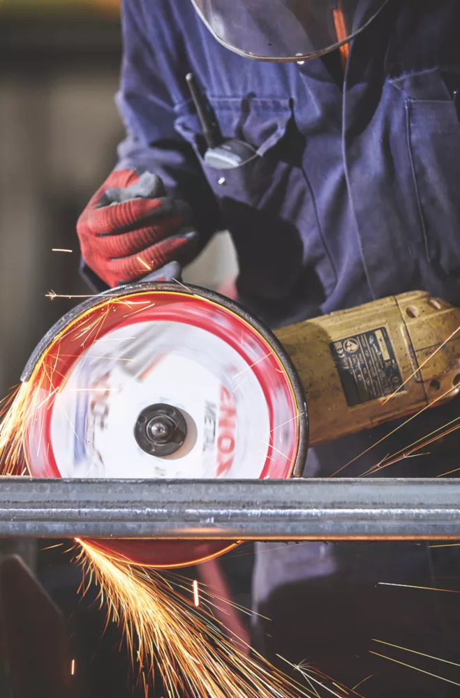 Lenox Metalmax Metal Diamond Cutting Disc 230 X 22.2mm 3 Lenox Metalmax Metal Diamond Cutting Disc 230 X 22.2mm - Image 3